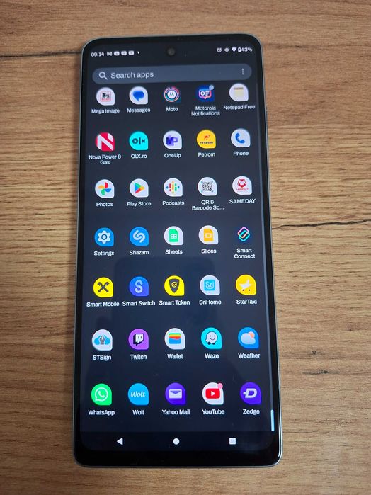 Motorola G200 si Motorola G9 Plus