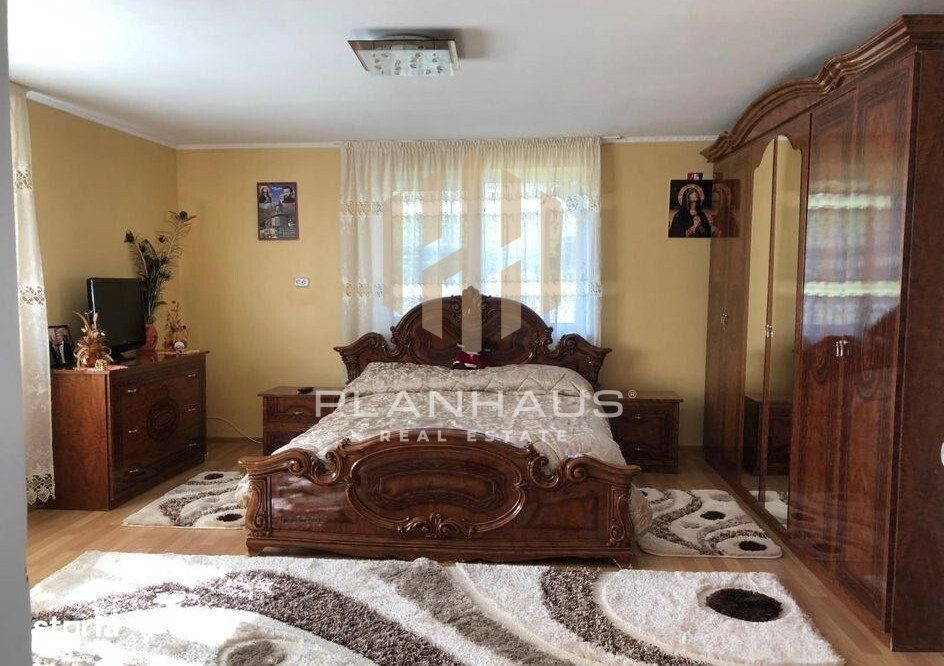 De vânzare: Casă cu livadă – sat Odăști, comuna Băsești, jud.