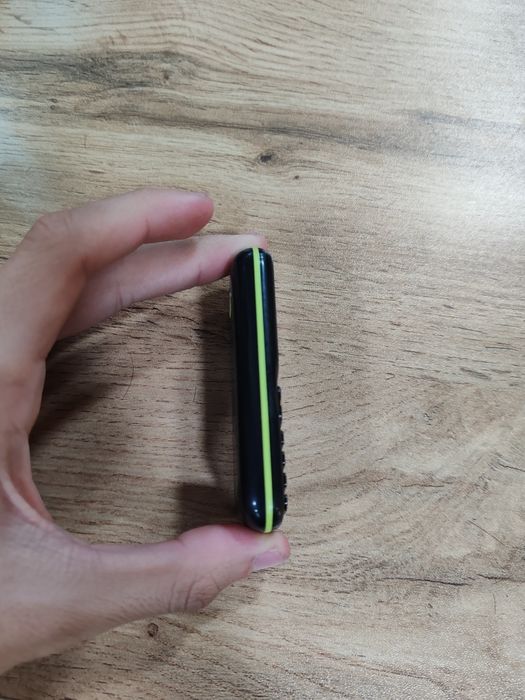 Tilifon nomi B313 Mini CORN