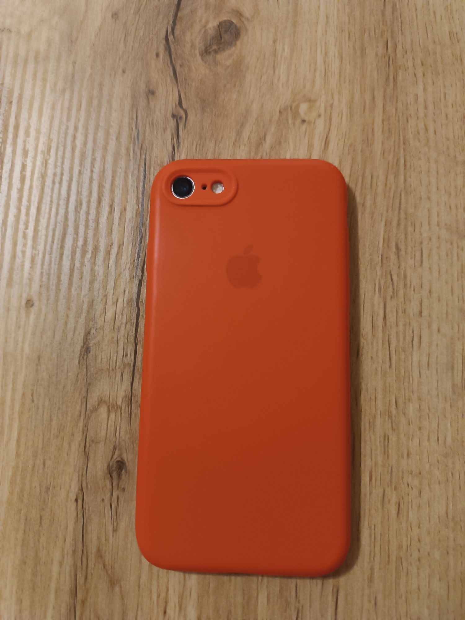 Iphone 7 заключен