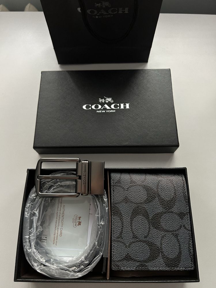 Колан и портфейл Coach