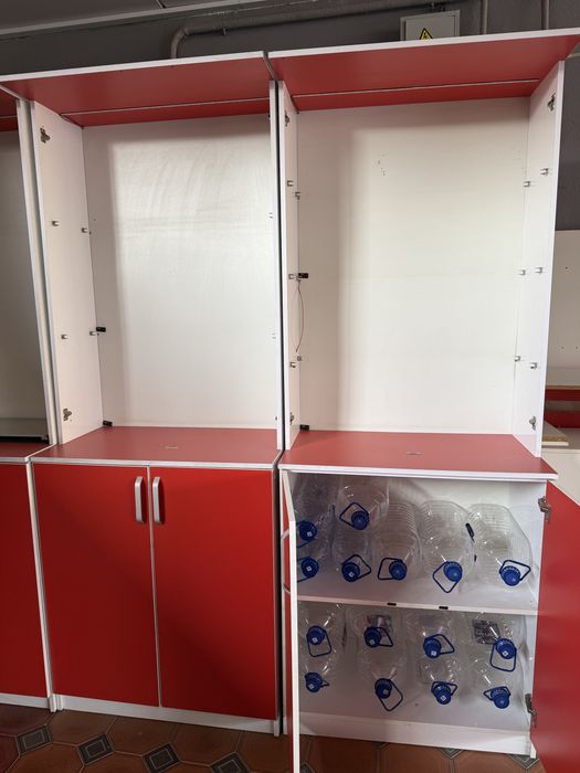 Акриловые Шкафчики для магазина количество 5 шкафов