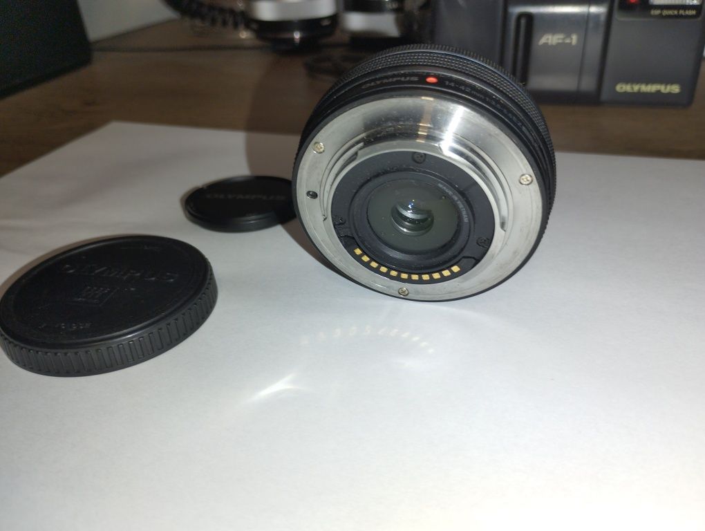 Obiectiv Olympus 14-42mm f/3.5-5.6 EZ ED MSC