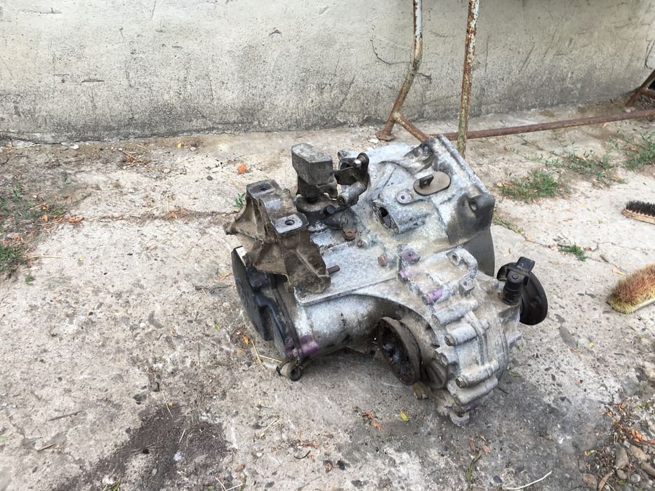 Cutie Viteze 5 Trepte Vw Golf4 Bora Skoda Octavia 1.9 Tdi Alh Agr 90Cp