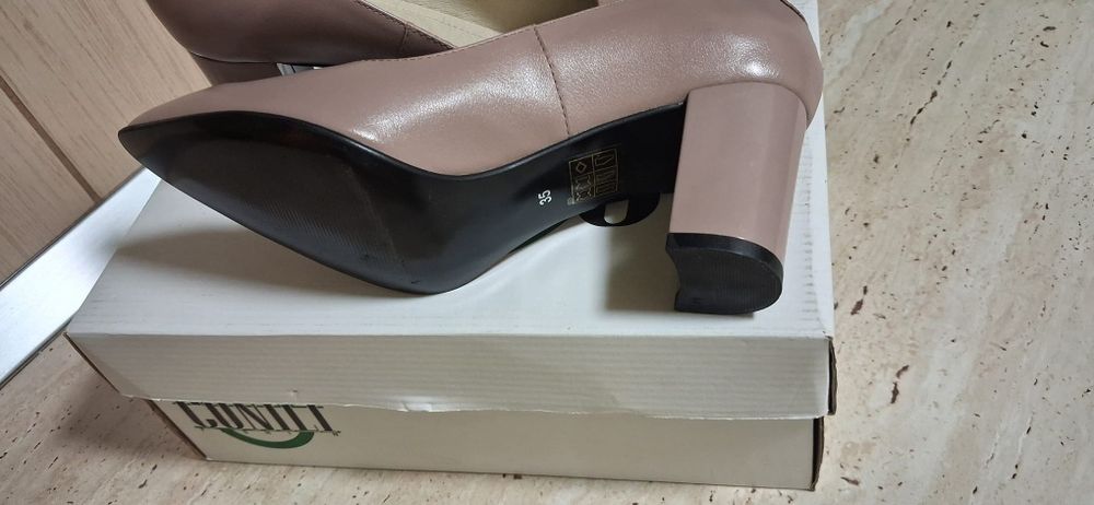 Pantofi cu toc 35