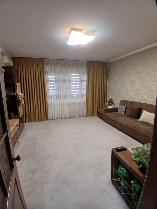 Продается квартира массив водник 3х комнатная (RV33)