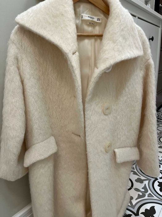 Бяло вълнено палто Mango размер S