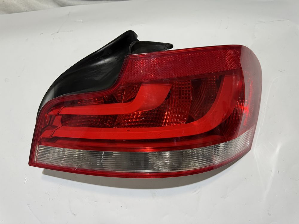 Десен стоп Bmw E82 1 серия LED