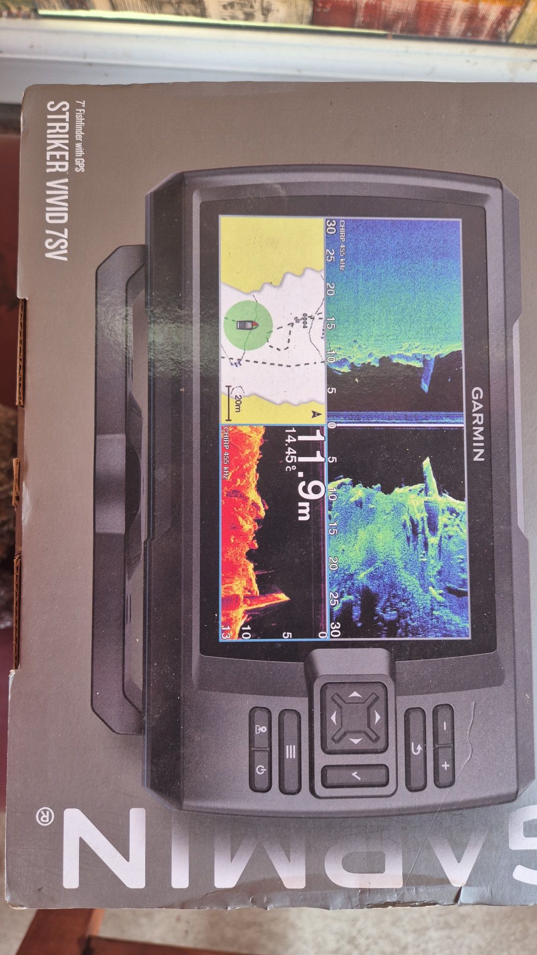 Garmin striker vivid 72sv nou