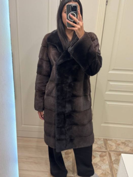 Норковая шуба в отличном состоянии размер 44/46.