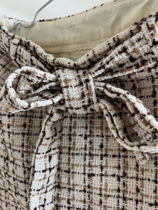 Пола от букле с колан