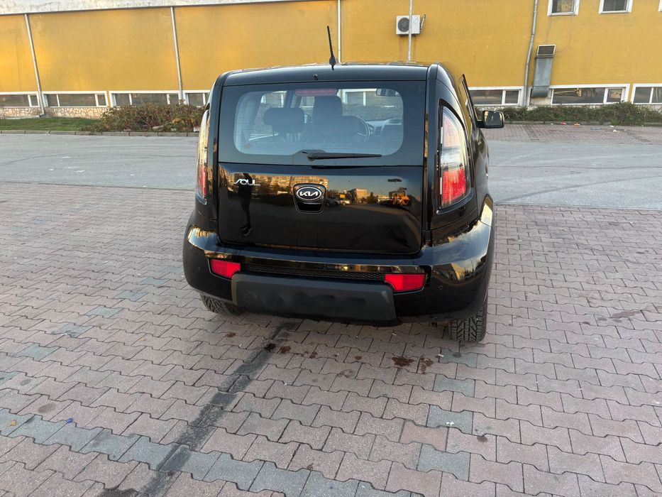 Продавам автомобил