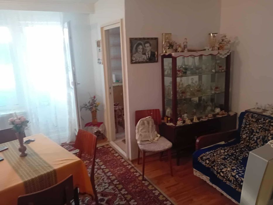 Garsoniera 33mp Darmanesti etaj 3 balcon luminoasa calduroasa