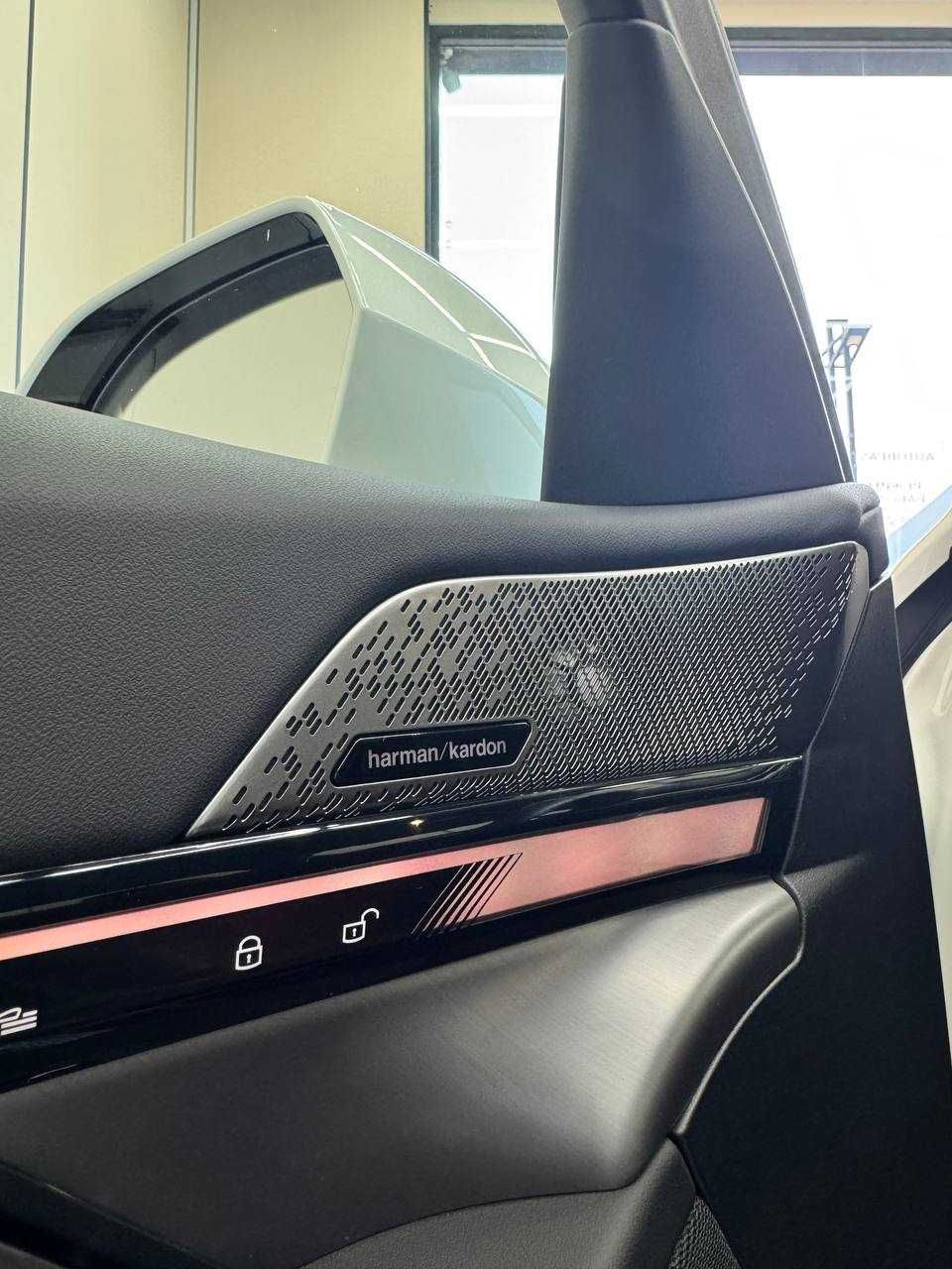 BMW i5 40L Msport sotuvga tayyor srochna
