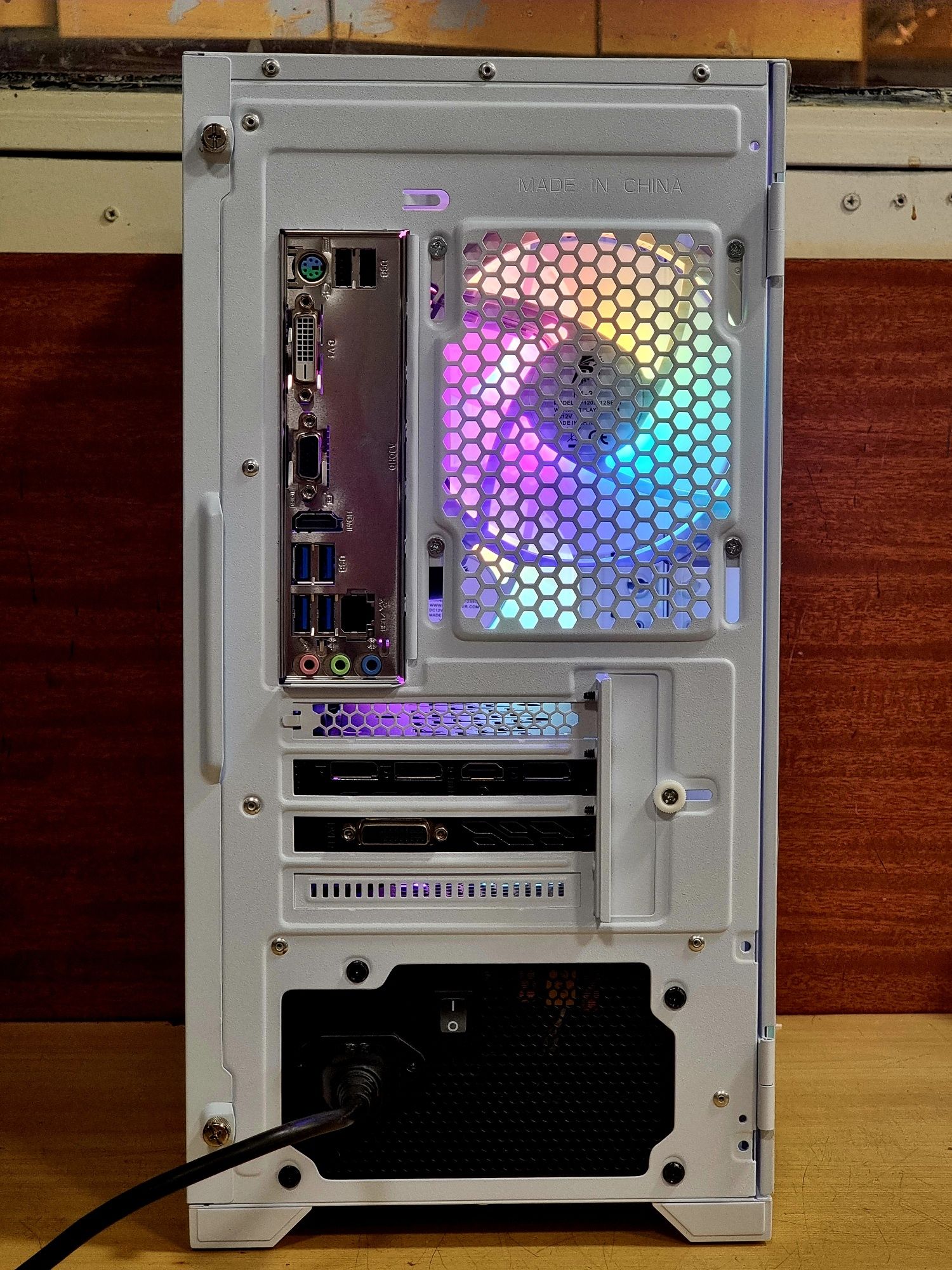 Геймърски Компютър/Ryzen 5 2600x/16GB RAM/SSD-512GB/GTX 1060 6GB