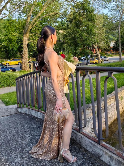 Бална рокля-шивач постигната крайната ми цел