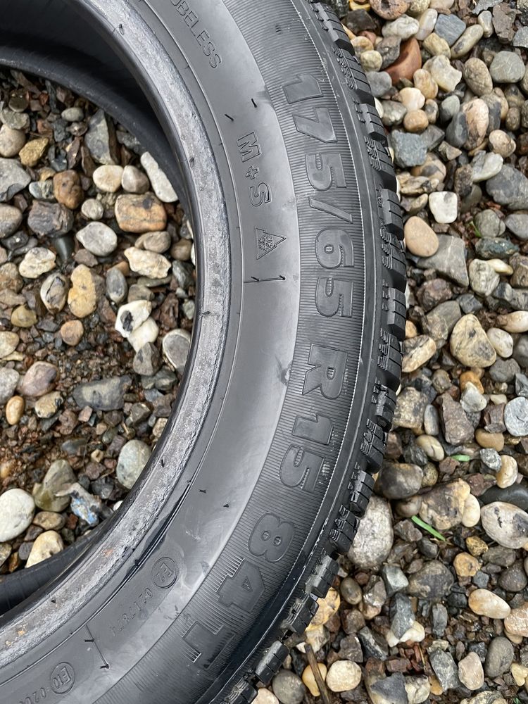 Anvelope 175/65 R15 RIKEN iarnă ( M+S )