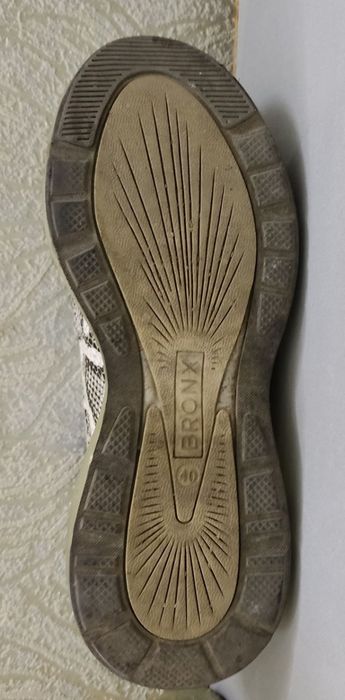 Обувь лсення-летняя туфли  женские ,кожаные,замшевые и дляторжества