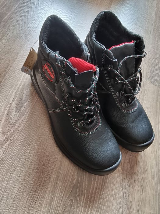 Нови работни обувки Panda Mistral с  водоустойчива кожа