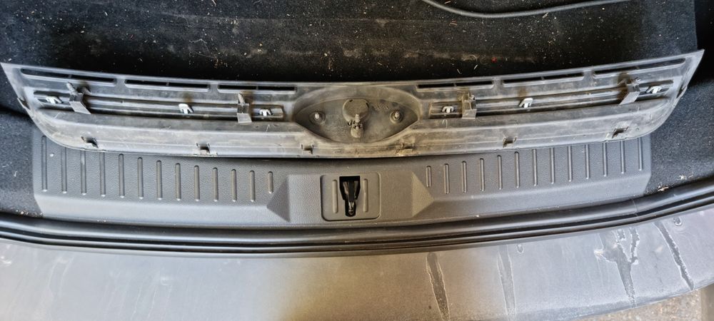 Grila radiator Ford Kuga 2015