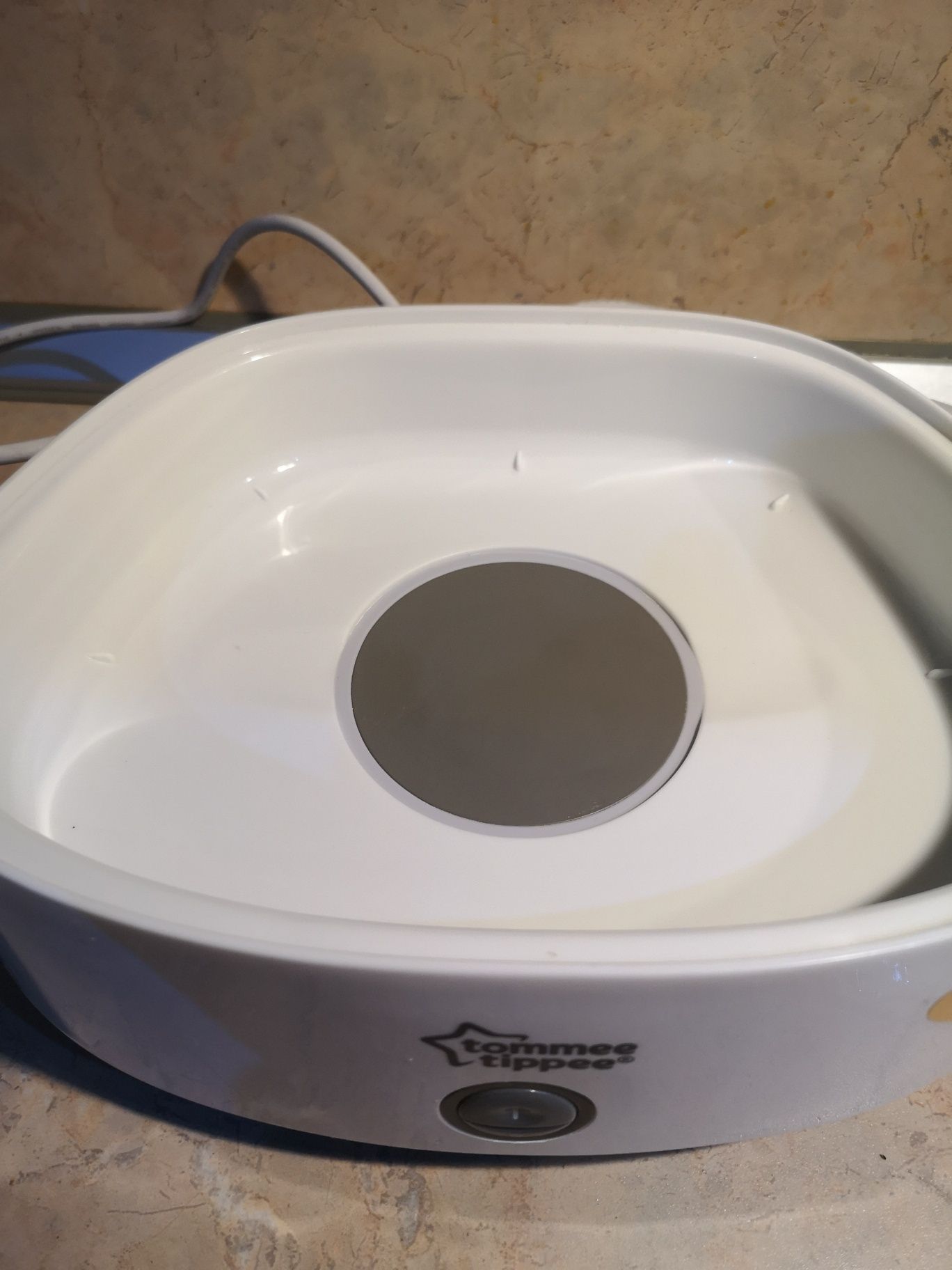 Стерилизатор на Tomee tippee