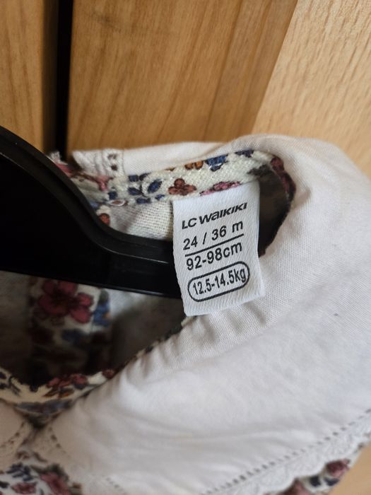 Рокли за момиче размер от 2 до 3 годинки.