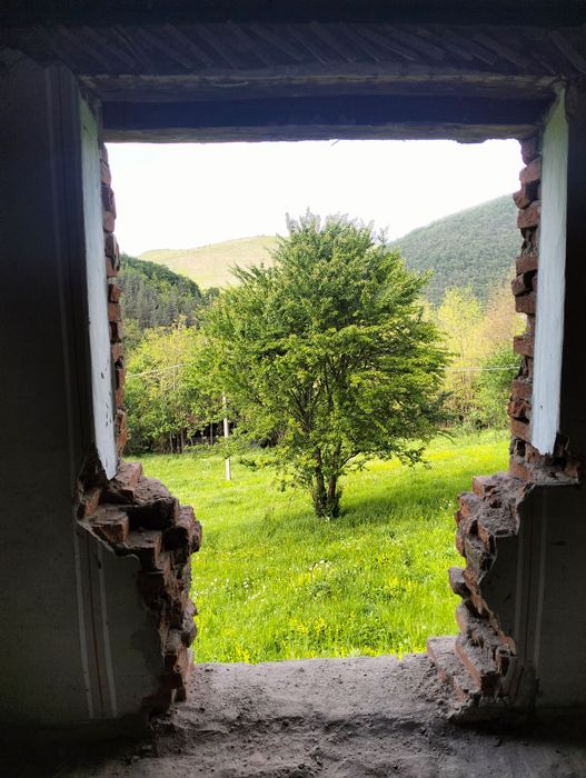 Oportunitate!Mada:casa teren intravilan,10.000mp toate actele i regula