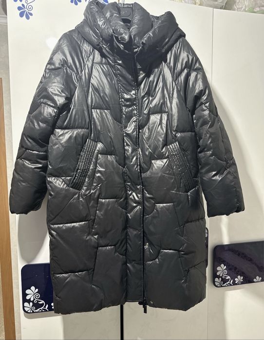 Продам зимний пуховик биопух. Новый. Очень теплый и легкий.