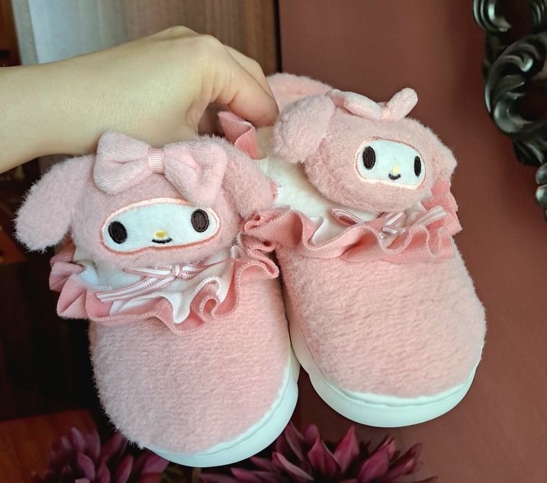 Papuci de casa sanrio my melody papuci de casa roz cu volane