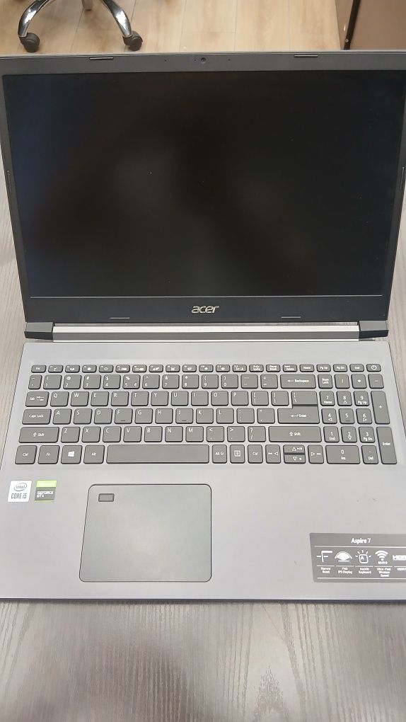 Acer core(TM) i5 10300H A715-75G