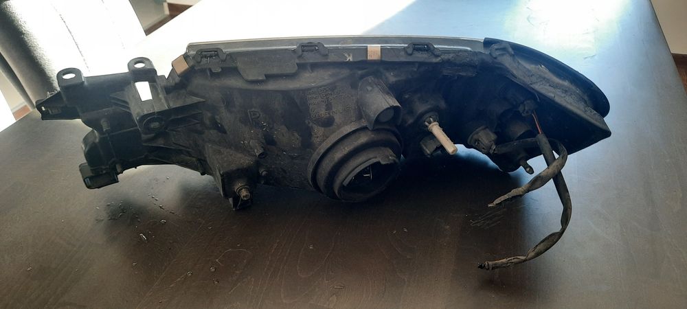 Subaru Forester - оригинален фар