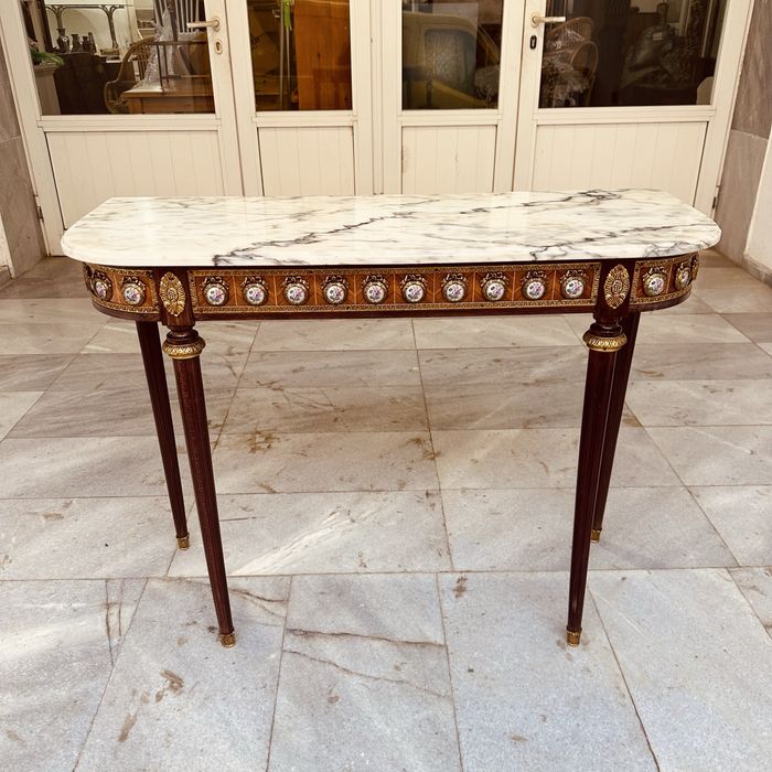 Френска конзолна маса – стил Луи XVI (1890-1910 г.)