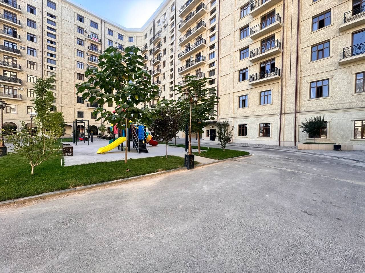 Yashnobod. JK Yashnobod 4/8/10. 130m2.