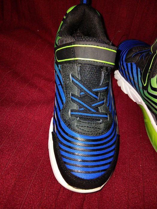 Из США кроссовки  George Boys' Lines