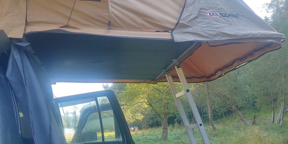 Cort auto plafon Arb Simpson 3 cu anexa