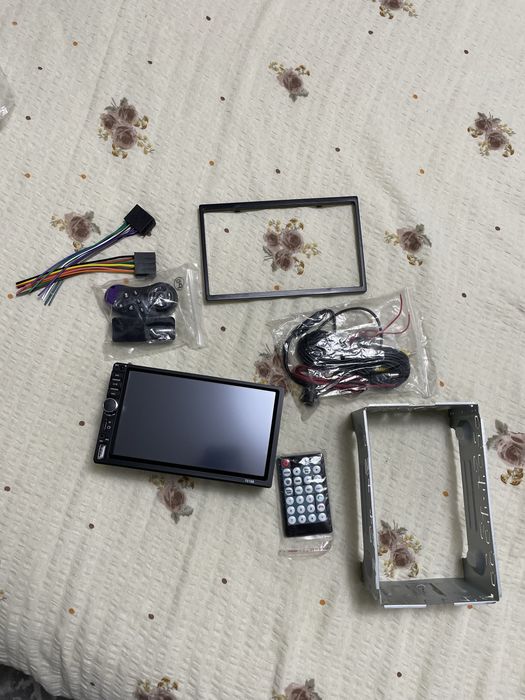 Vând MP5 Player Auto