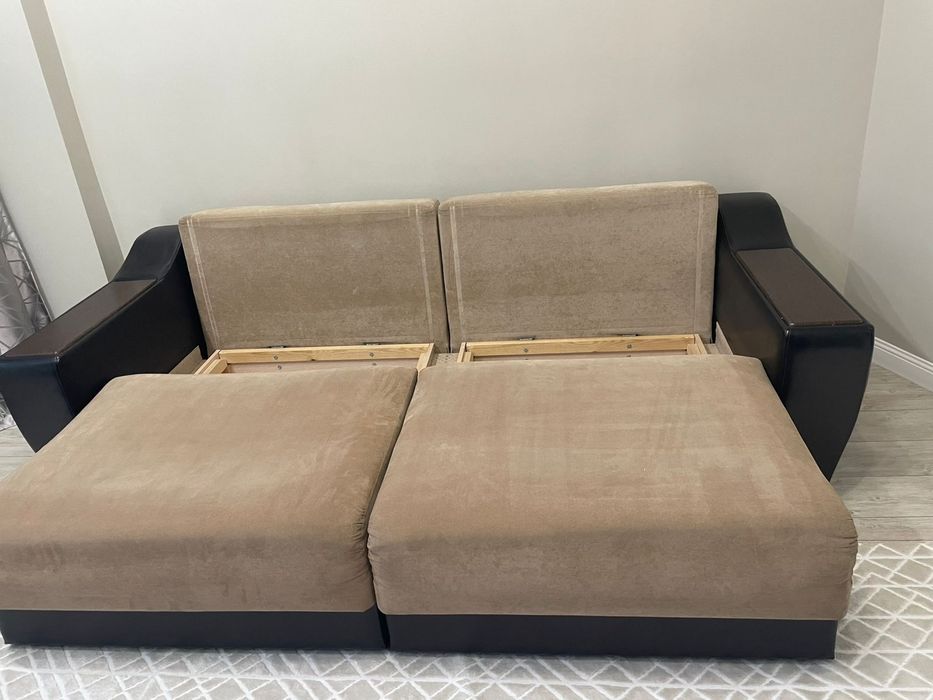 Продам диван в зал трансформер