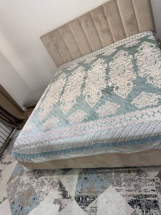 Кровати без матраса в идеальном состоянии