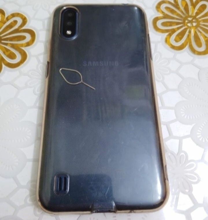 Продам смартфон galaxy A01