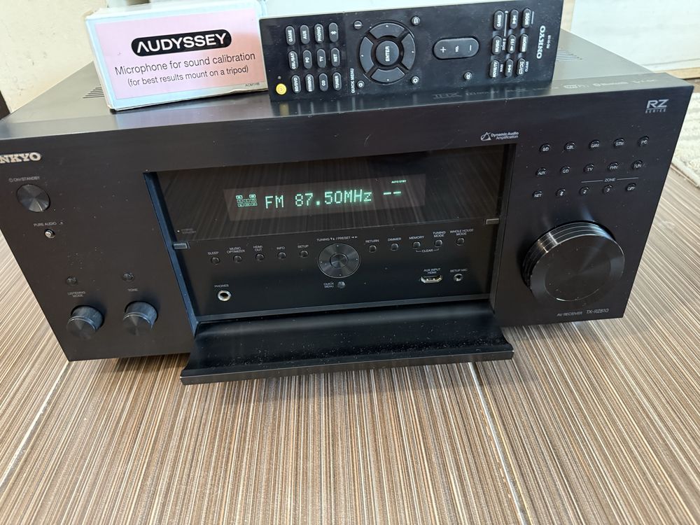 Като нов Onkyo TX-RZ810