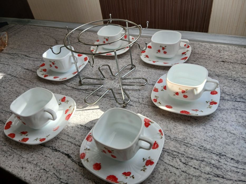 Set cafea 12 piese portelan marca Dinova Saina plus suport pastrare