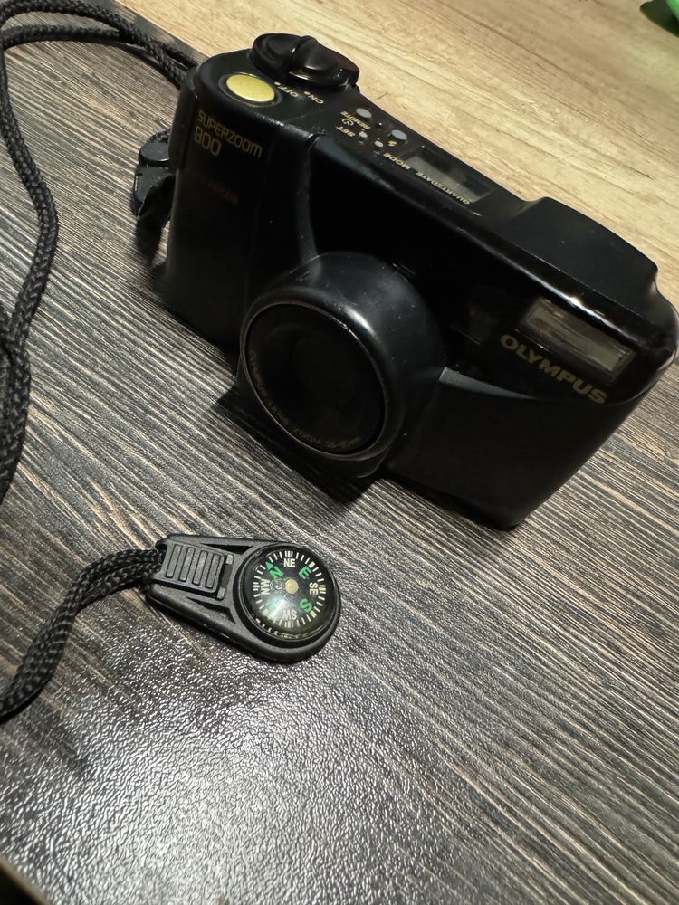 Продавам olymbus superzoom 800 auto focus