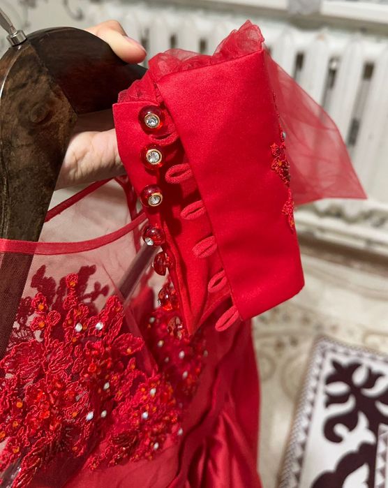 Вечерний платье новая