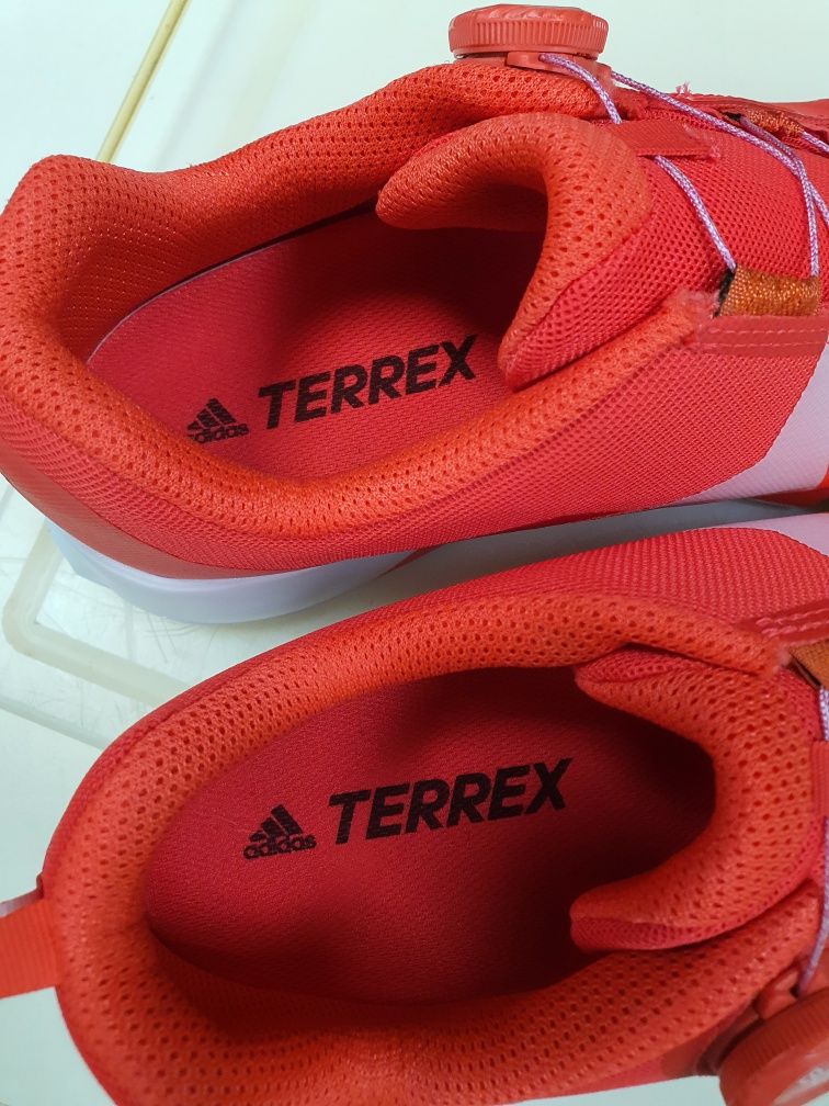 Adidas Terrex 45 1/3 , noi , cod U24