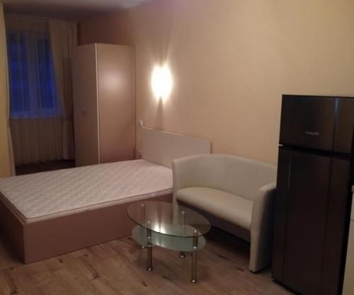 Дава се под наем Едностаен апартамент в София, Студентски град - 40 кв.м за 450 € - Снимка #2