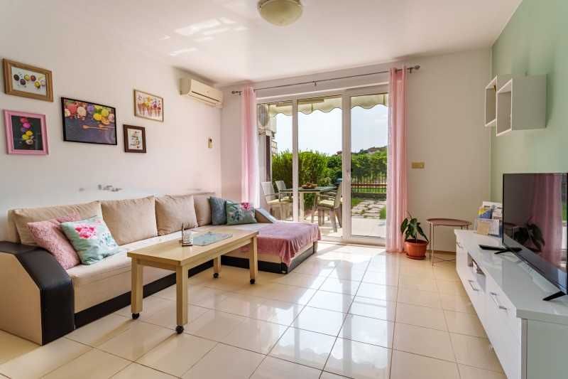Продава се Къща в с. Рогачево, Област Добрич - 90 кв.м за 1100 €/кв.м - Снимка #2