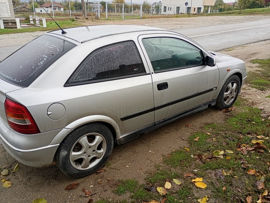 Vând Opel Astra g 1,6 16 valve