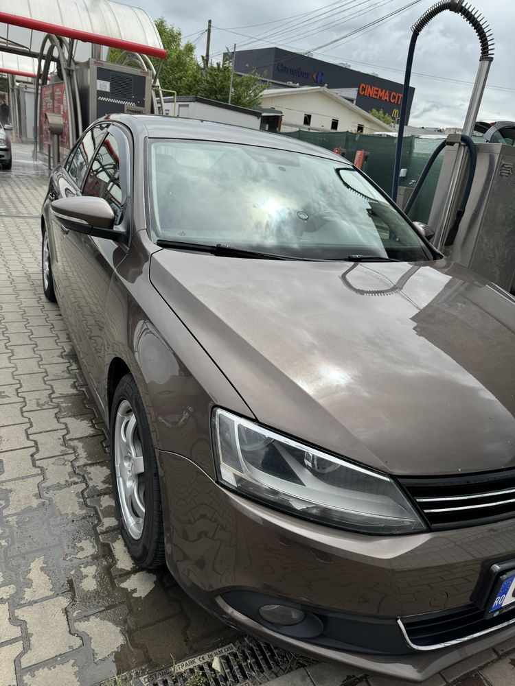 VW JETTA 1.6 TDI 2012