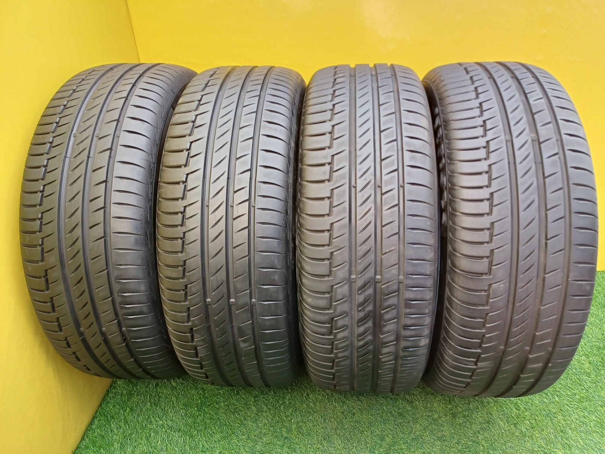 Шины 235/60 R18 Continental комплект.