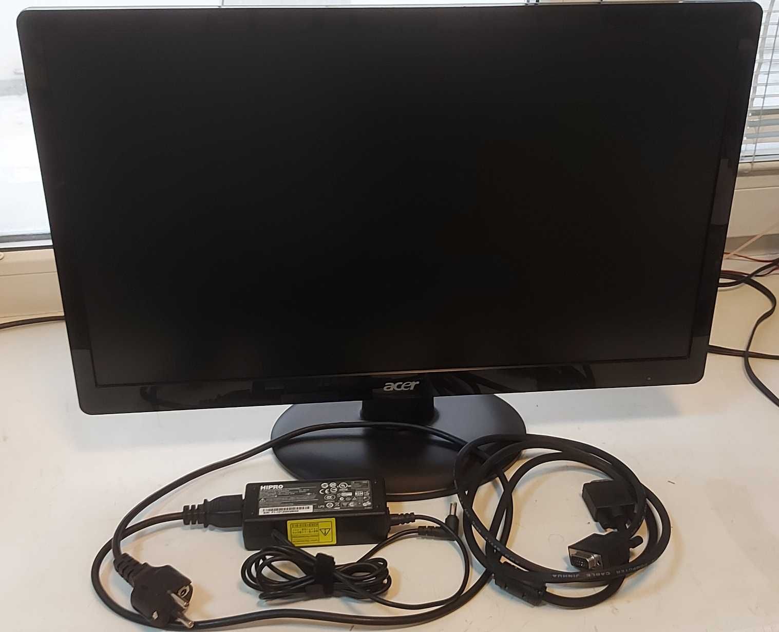 Монитор Acer 21.5"(54.6 см) S220HQ (TN, LED, 1920x1080, 5мс)